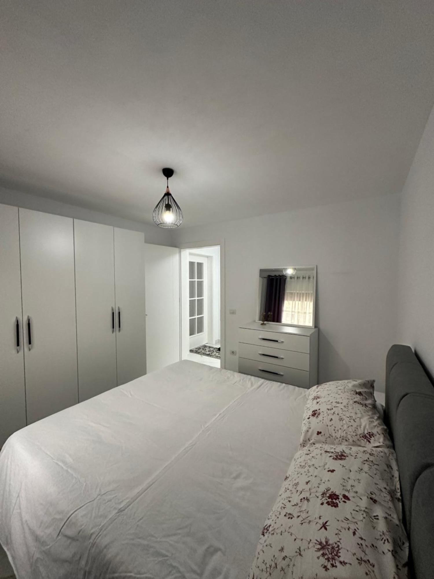 Elezi Apartment City Centre Tirana Exterior photo